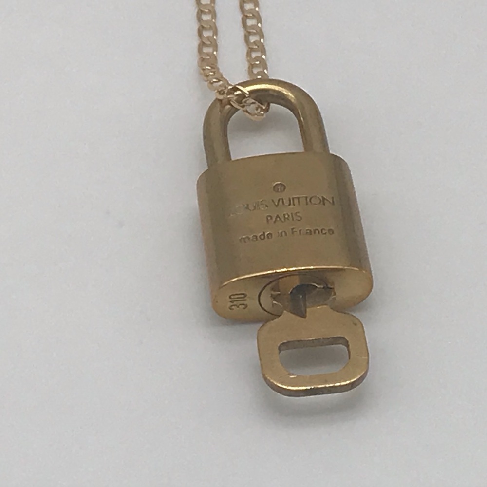 Louis Vuitton Lock & Key  #310